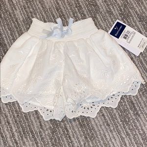 BMWT Ralph Lauren eyelet lace shorts size 2T